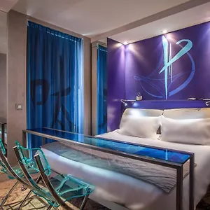Apostrophe Hotel Parigi