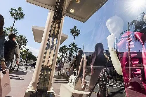 ***  Hotel Le Festival Cannes França